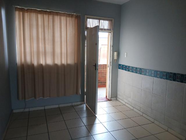 1 Bedroom Apartment / Flat For Sale in Sunnyridge