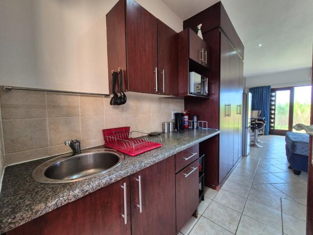 1 Bedroom Apartment / Flat For Sale in Port Edward