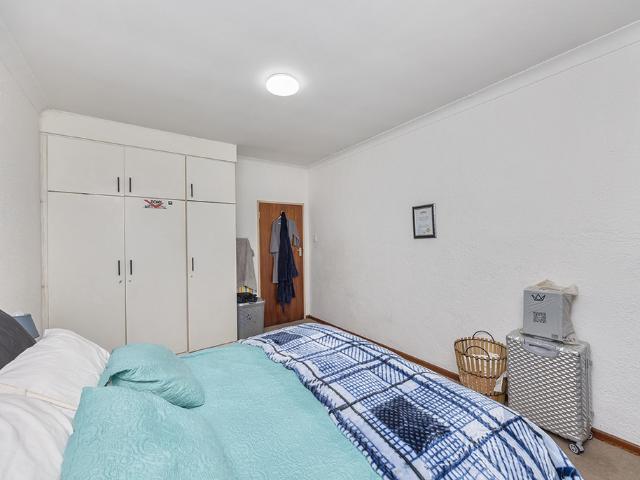 1 Bedroom Apartment / Flat For Sale in Parow Central