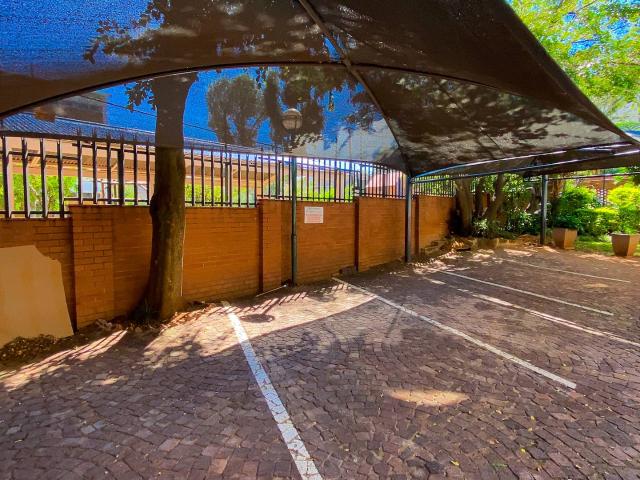 1 Bedroom Apartment / Flat For Sale in Rosebank