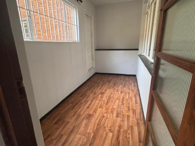 1 Bedroom Apartment / Flat For Sale in Rosebank