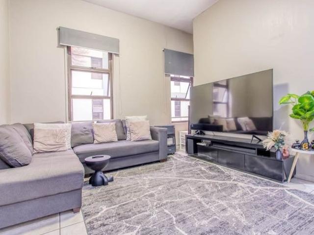 1 Bedroom Apartment / Flat For Sale in Rosebank