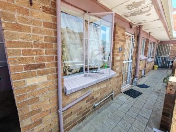 1 Bedroom Apartment / Flat For Sale in Rosettenville