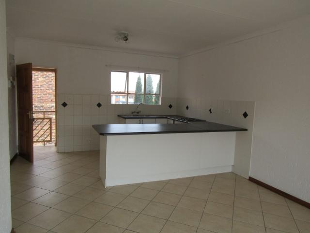 1 Bedroom Apartment / Flat For Sale in Rensburg