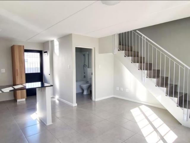 1 Bedroom Apartment / Flat For Sale in Rivergate