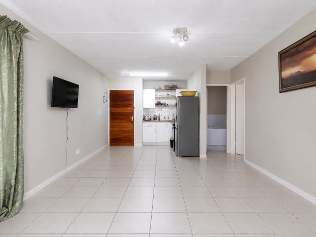 1 Bedroom Apartment / Flat For Sale in Westdene