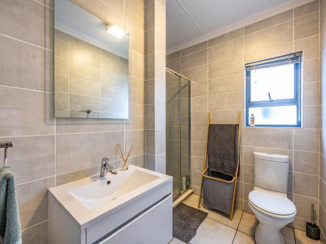 1 Bedroom Apartment / Flat For Sale in Willow Park Manor