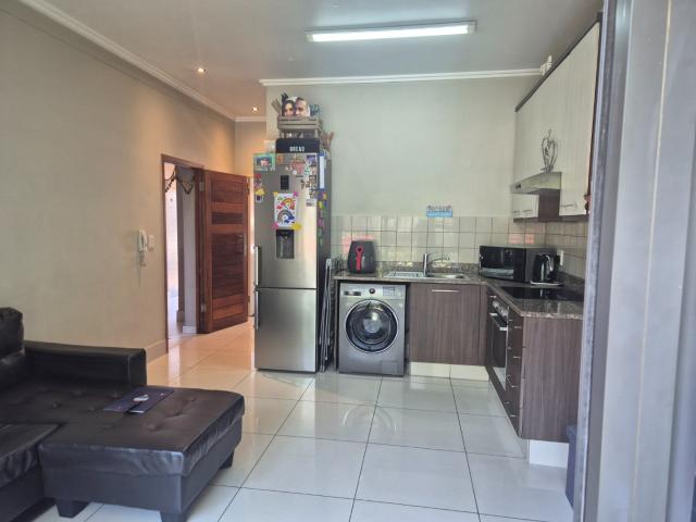 1 Bedroom Apartment / Flat For Sale in Umhlanga Ridge