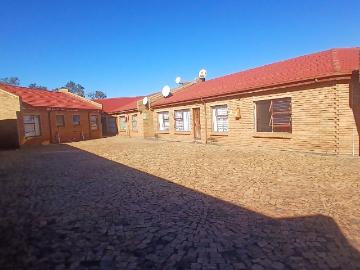 1 Bedroom Apartment / Flat For Sale in Vosloorus Ext 16