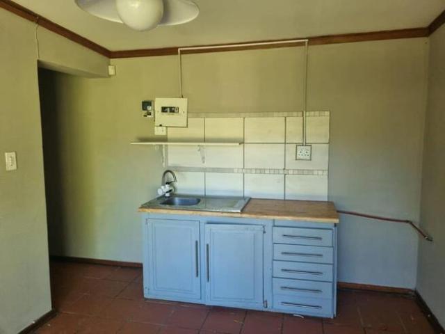1 Bedroom Apartment / Flat to Rent in Universitas