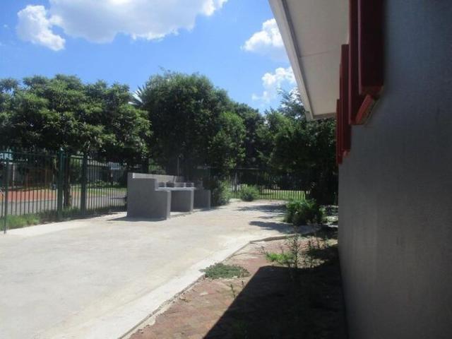 1 Bedroom Apartment / Flat to Rent in Universitas