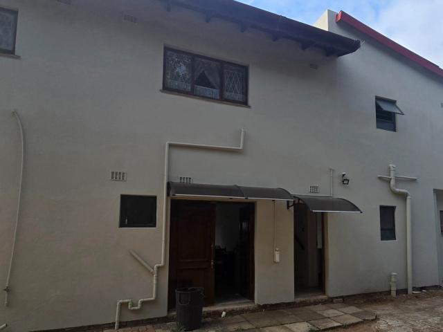 1 Bedroom Apartment / Flat To Rent in Uvongo Beach