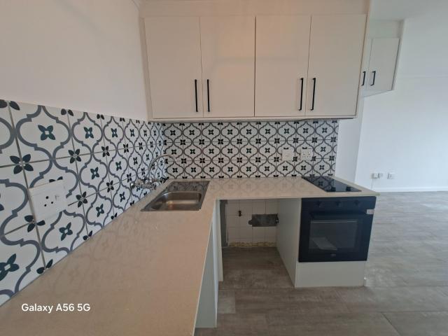 1 Bedroom Apartment / Flat To Rent in Van Riebeeckstrand