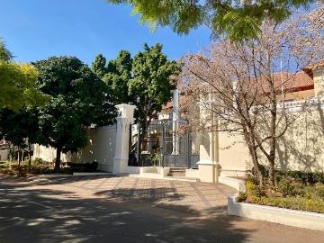1 Bedroom Apartment / Flat To Rent in Waterkloof