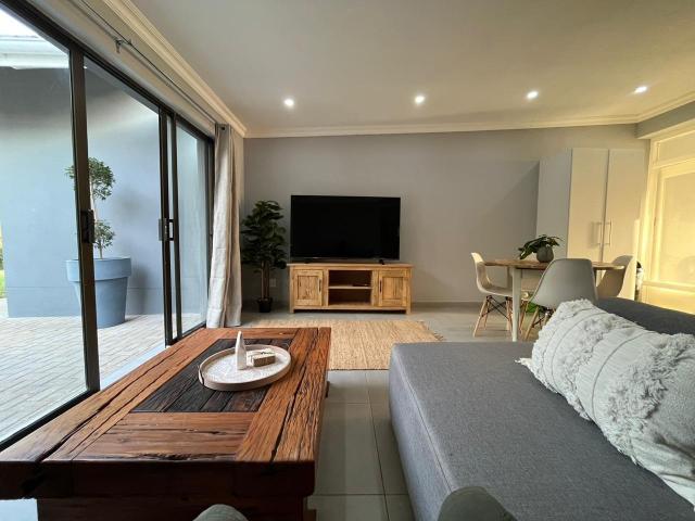1 Bedroom Apartment / Flat To Rent in Winterstrand