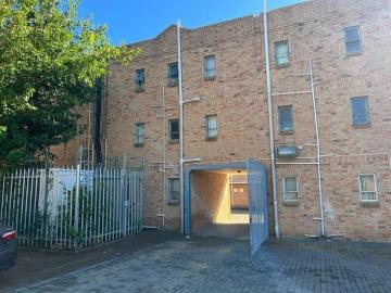 Apartment to rent in Mangaung, Mangaung Metropolitan Municipality - Parking