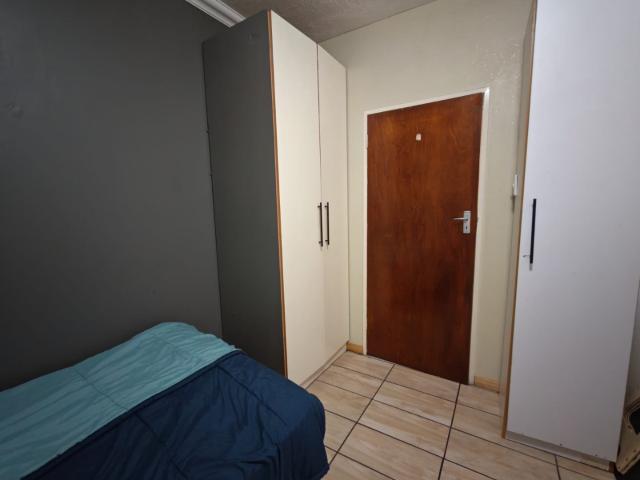 1 Bedroom Apartment / Flat To Rent in Wonderboom South