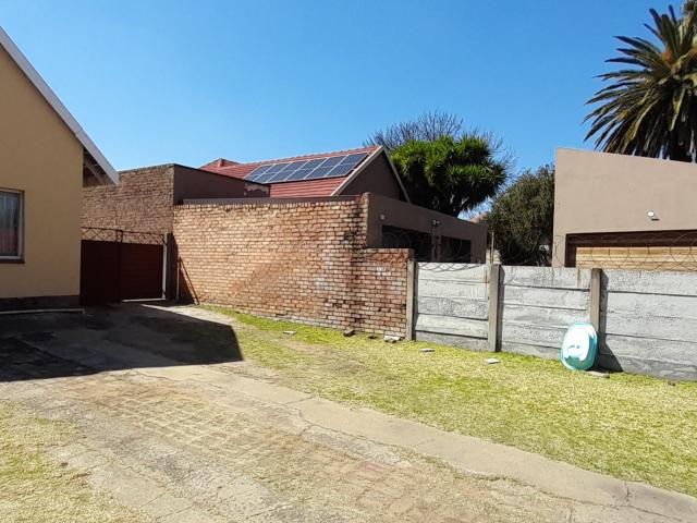 1 Bedroom Apartment / Flat To Rent in Allen Grove