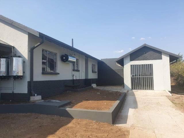 1 Bedroom Apartment / Flat to Rent in Amajuba Park