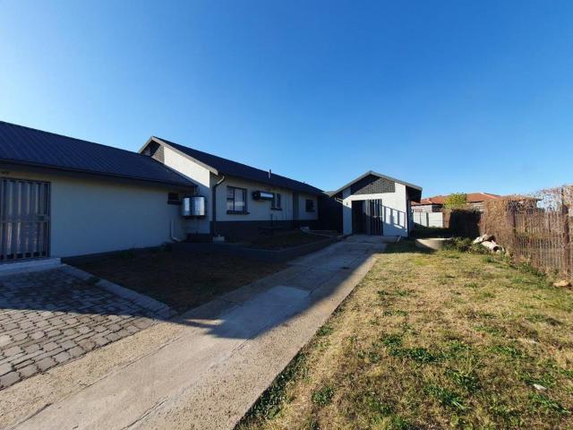 1 Bedroom Apartment / Flat to Rent in Amajuba Park