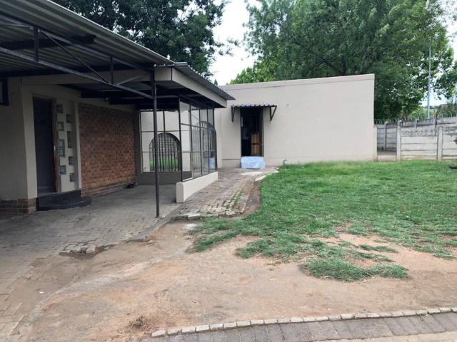 1 Bedroom Apartment / Flat to Rent in Amajuba Park