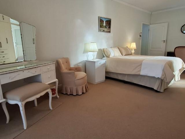 1 Bedroom Apartment / Flat To Rent in Bonza Bay