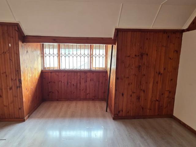 1 Bedroom Apartment / Flat To Rent in Bluff