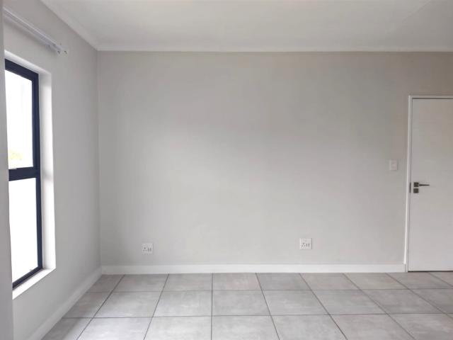 1 Bedroom Apartment / Flat To Rent in Blyde Riverwalk Estate