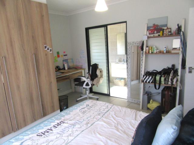 1 Bedroom Apartment / Flat To Rent in Blyde Riverwalk Estate