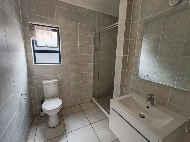 1 Bedroom Apartment / Flat To Rent in Blyde Riverwalk Estate
