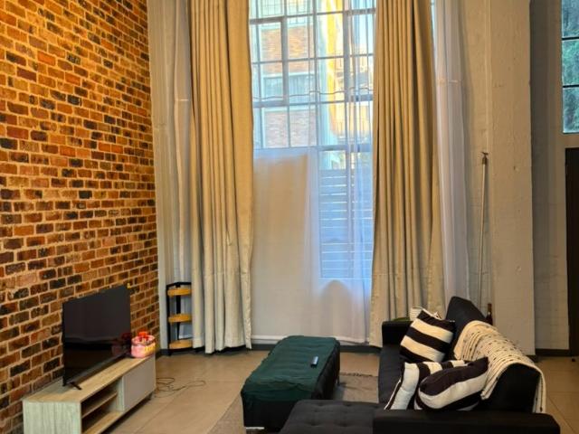 1 Bedroom Apartment / Flat To Rent in Braamfontein Werf