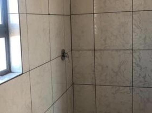 1 Bedroom Apartment / Flat to Rent in Bram Fischerville