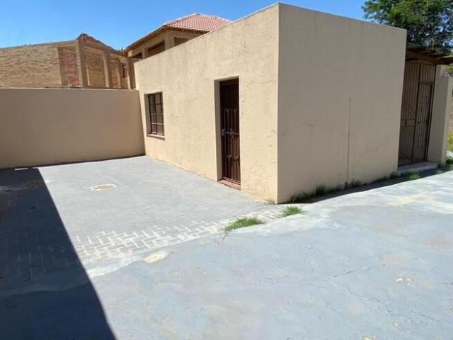1 Bedroom Apartment / Flat to Rent in Brandwag