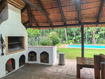 1 Bedroom Apartment / Flat To Rent in Constantia