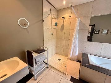 1 Bedroom Apartment / Flat To Rent in Craighall Park