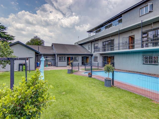 1 Bedroom Apartment / Flat To Rent in Edleen