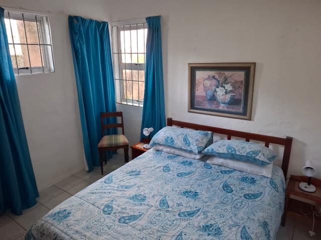 1 Bedroom Apartment / Flat To Rent in Elysium
