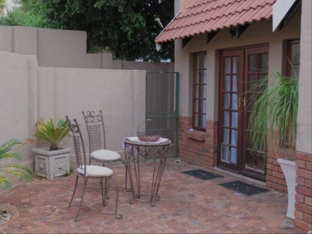1 Bedroom Apartment / Flat To Rent in Faerie Glen