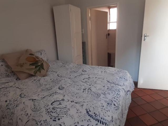 1 Bedroom Apartment / Flat To Rent in Fields Hill