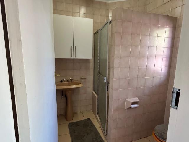 1 Bedroom Apartment / Flat To Rent in Garsfontein
