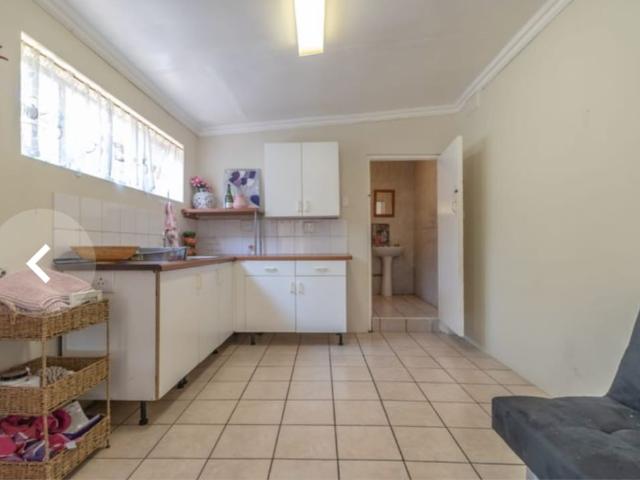 1 Bedroom Apartment / Flat To Rent in Glen Hills