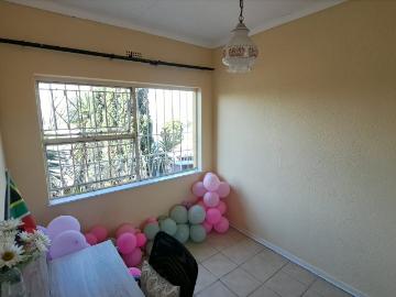 1 Bedroom Apartment / Flat To Rent in Glenanda