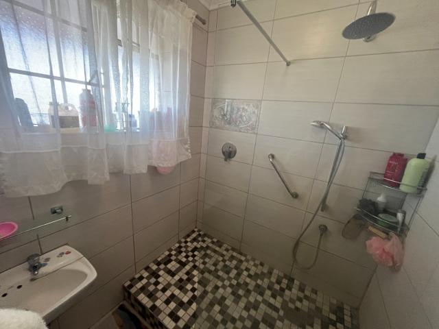 1 Bedroom Apartment / Flat To Rent in Hadison Park