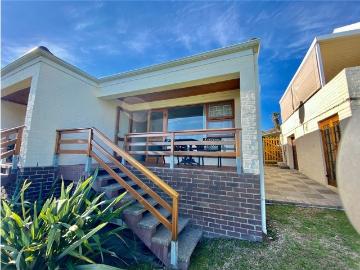 1 Bedroom Apartment / Flat To Rent in Helena Heights