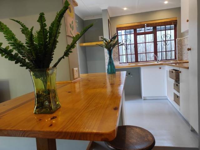 1 Bedroom Apartment / Flat To Rent in Highlands North