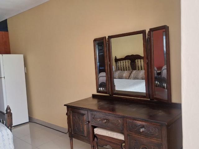 1 Bedroom Apartment / Flat To Rent in Illovo Beach
