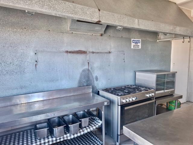 1 Bedroom Apartment / Flat To Rent in Jeffreys Bay Central