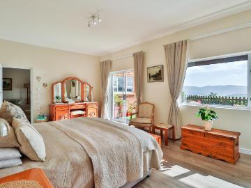 Apartment to rent in Knysna Heights - Garden