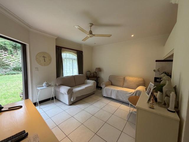 1 Bedroom Apartment / Flat To Rent in Le Domaine