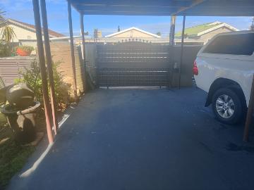 1 Bedroom Apartment / Flat To Rent in Lotus River